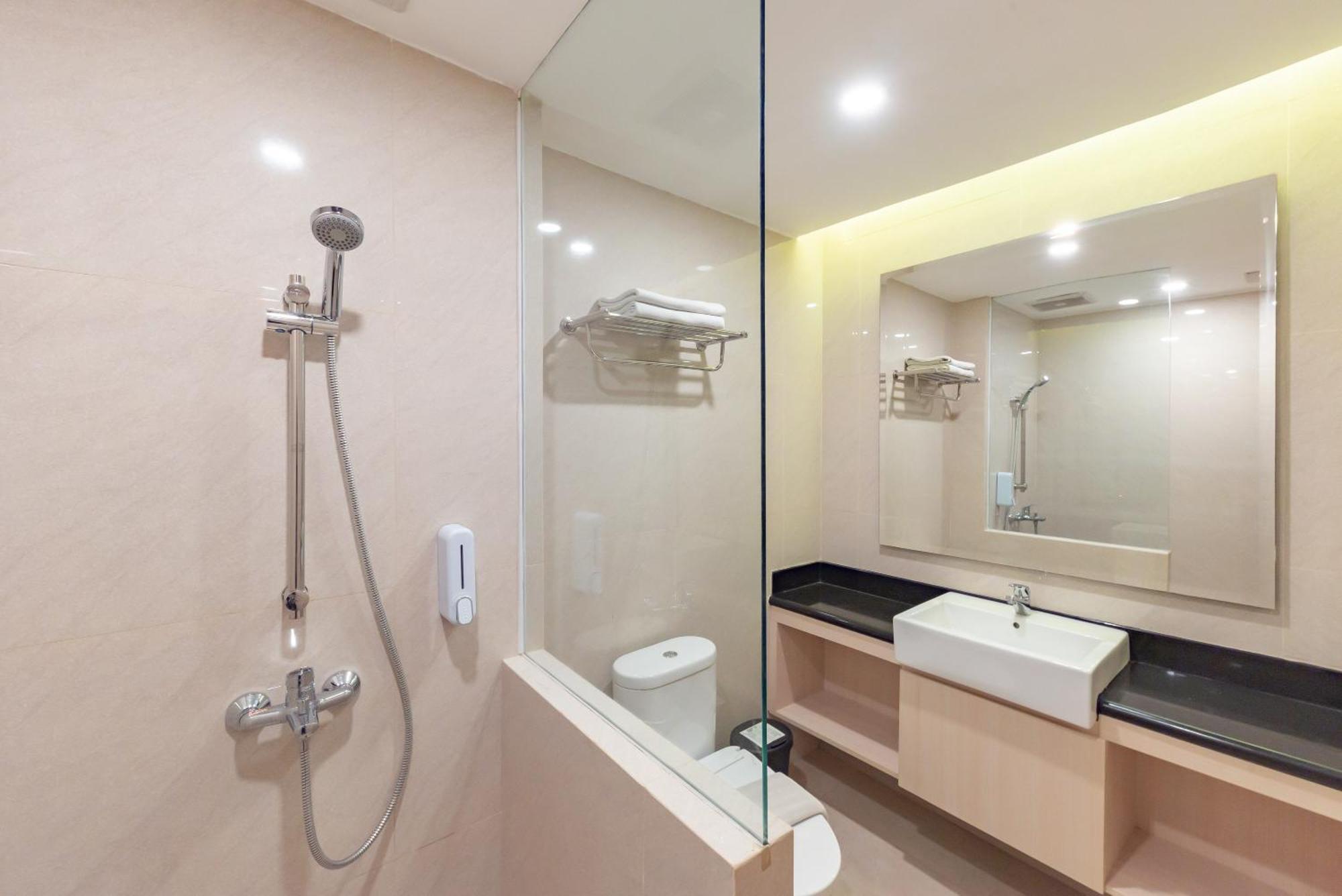 Reddoorz Premium Near Paris Van Java Mall Bandung Exterior photo